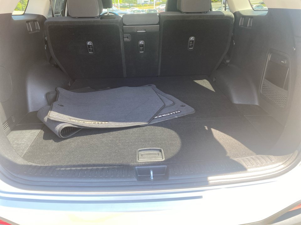 Used 2018 Kia Sorento FWD image 19