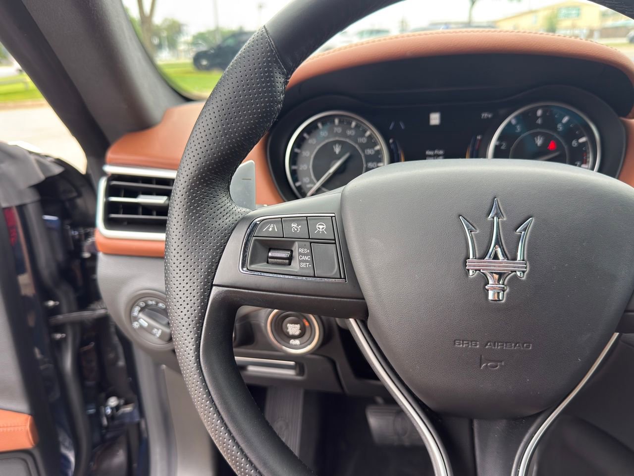 Certified 2022 Maserati Ghibli Modena Q4 AWD/4WD image 24