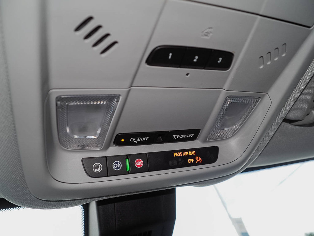 Used 2020 Chevrolet Equinox LT AWD/4WD image 32