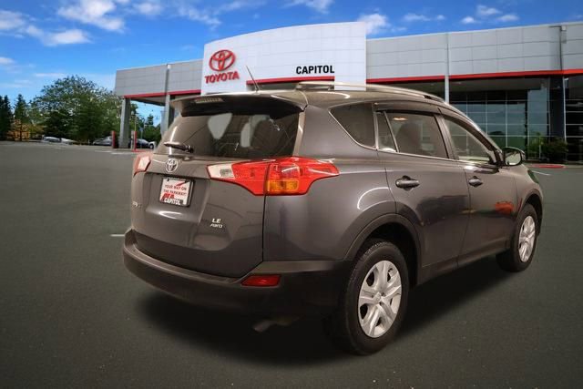 Used 2014 Toyota RAV4 LE image 2