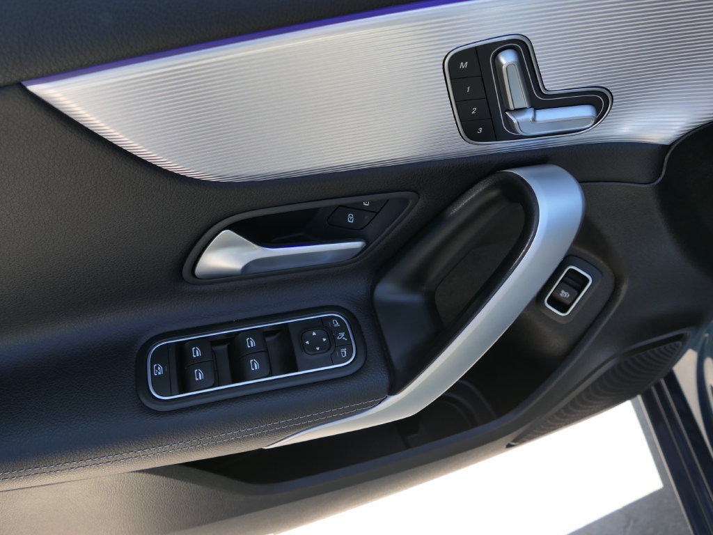 Used 2019 Mercedes-Benz A 220 w/ Premium Package image 12