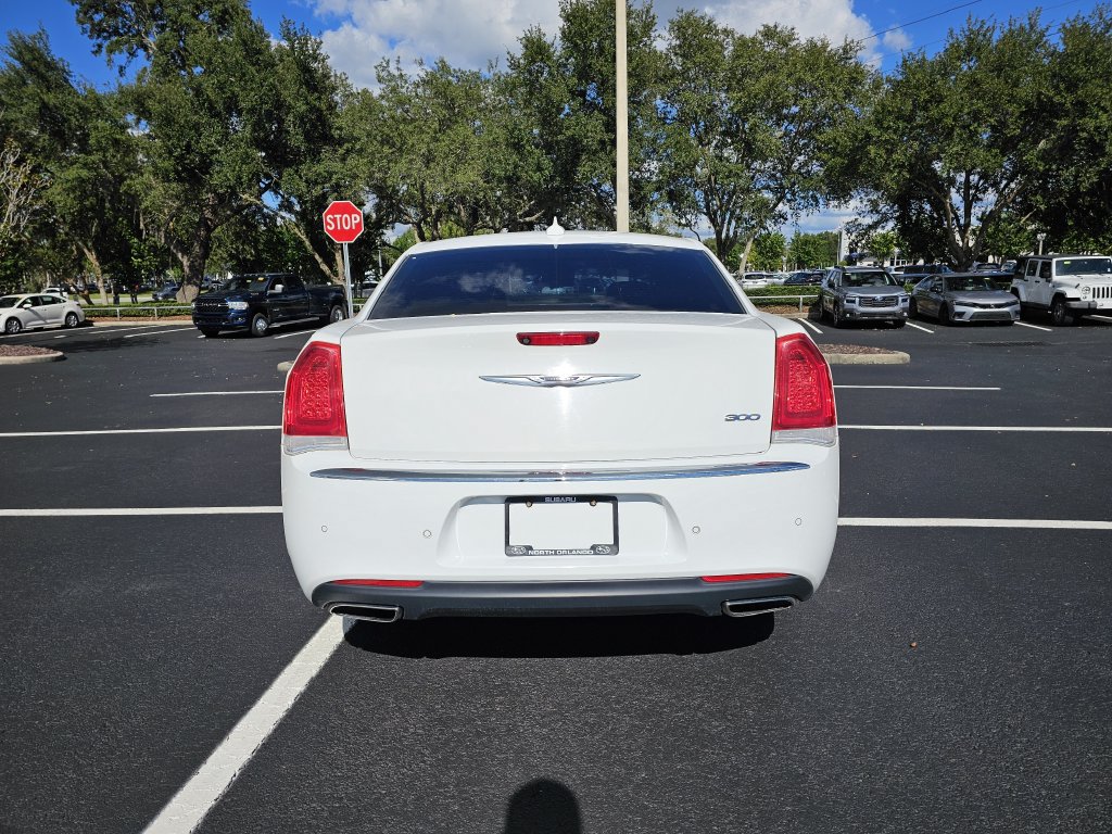 Used 2018 Chrysler 300 Limited w/ Safetytec Plus Group RWD image 4