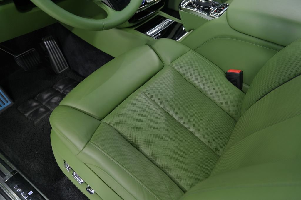 Used 2023 Rolls-Royce Phantom Sedan w/ The Phantom Package RWD image 36