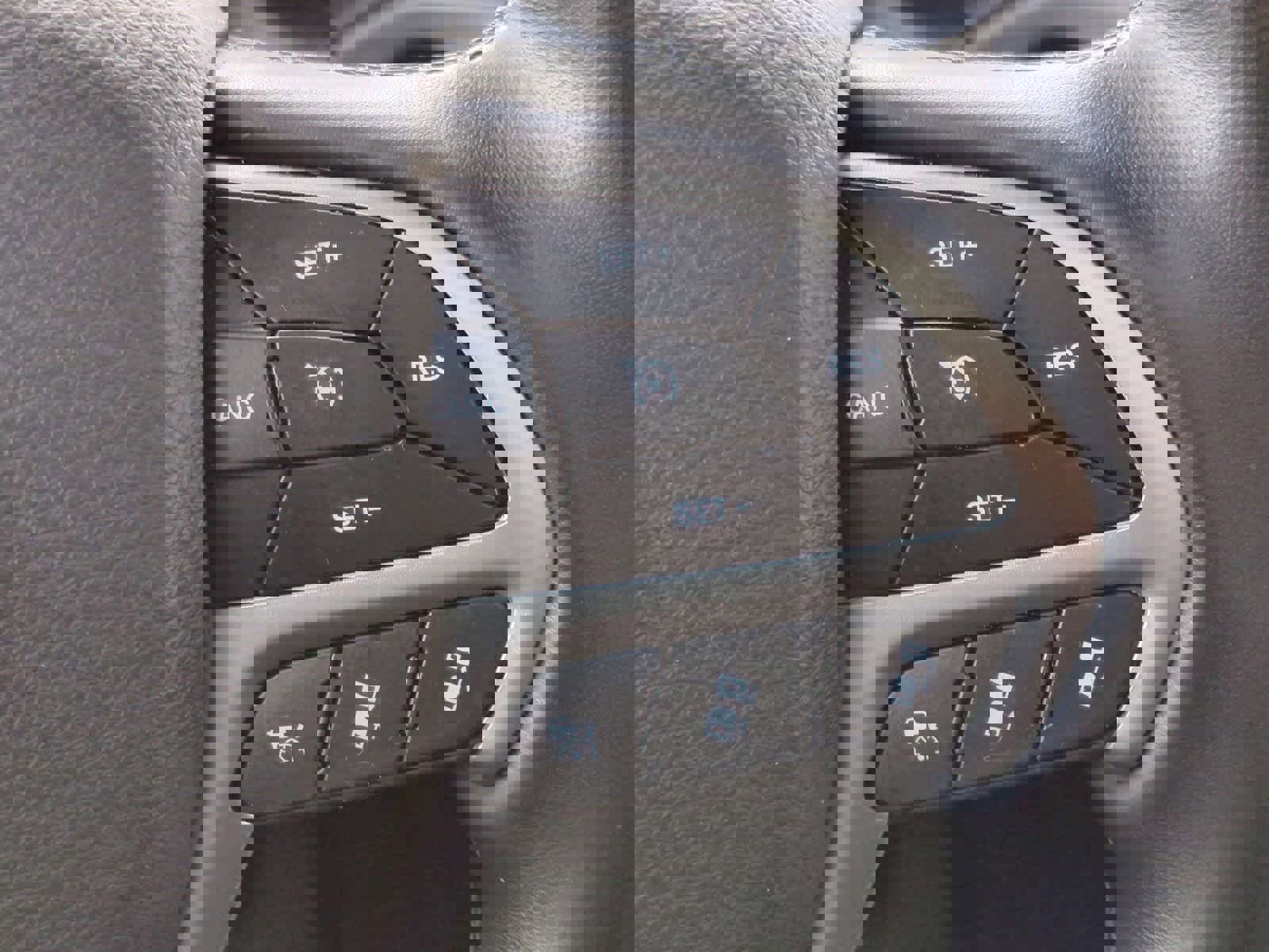 Used 2022 Jeep Grand Cherokee Limited w/ Tech Group image 26