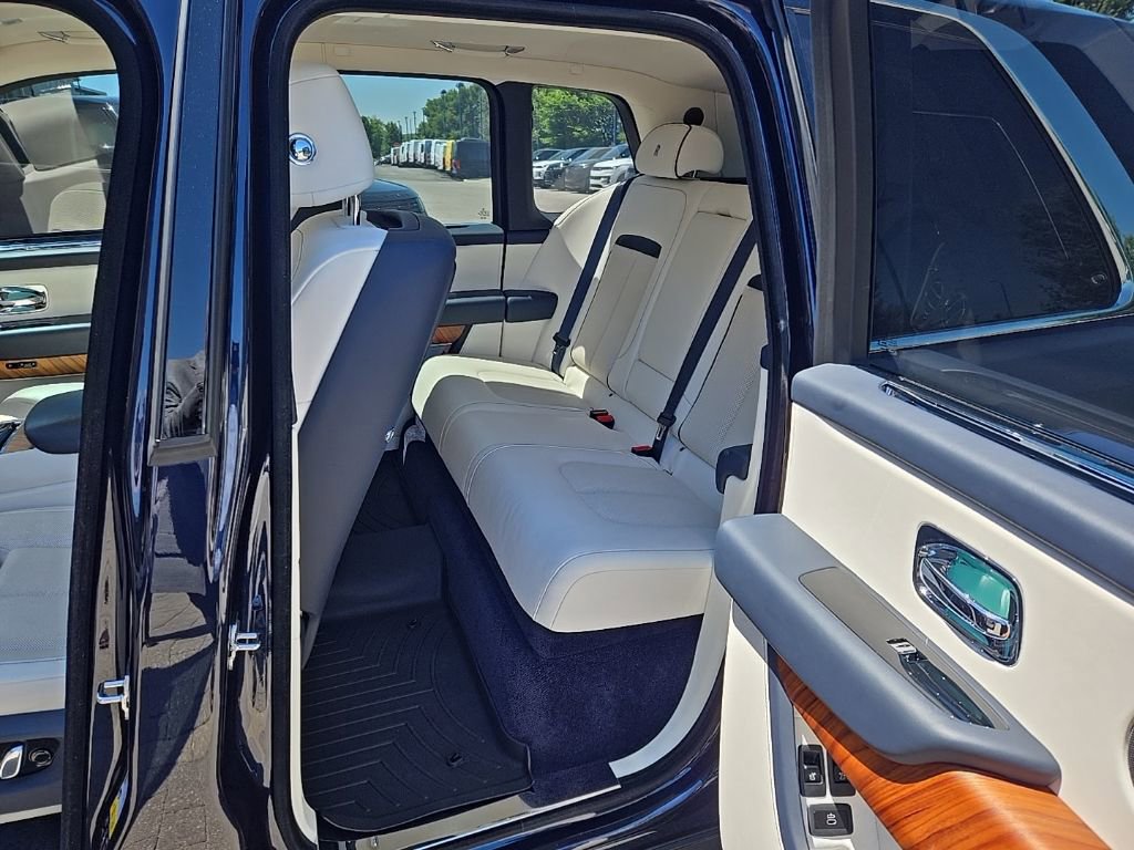 Used 2021 Rolls-Royce Cullinan AWD/4WD image 15