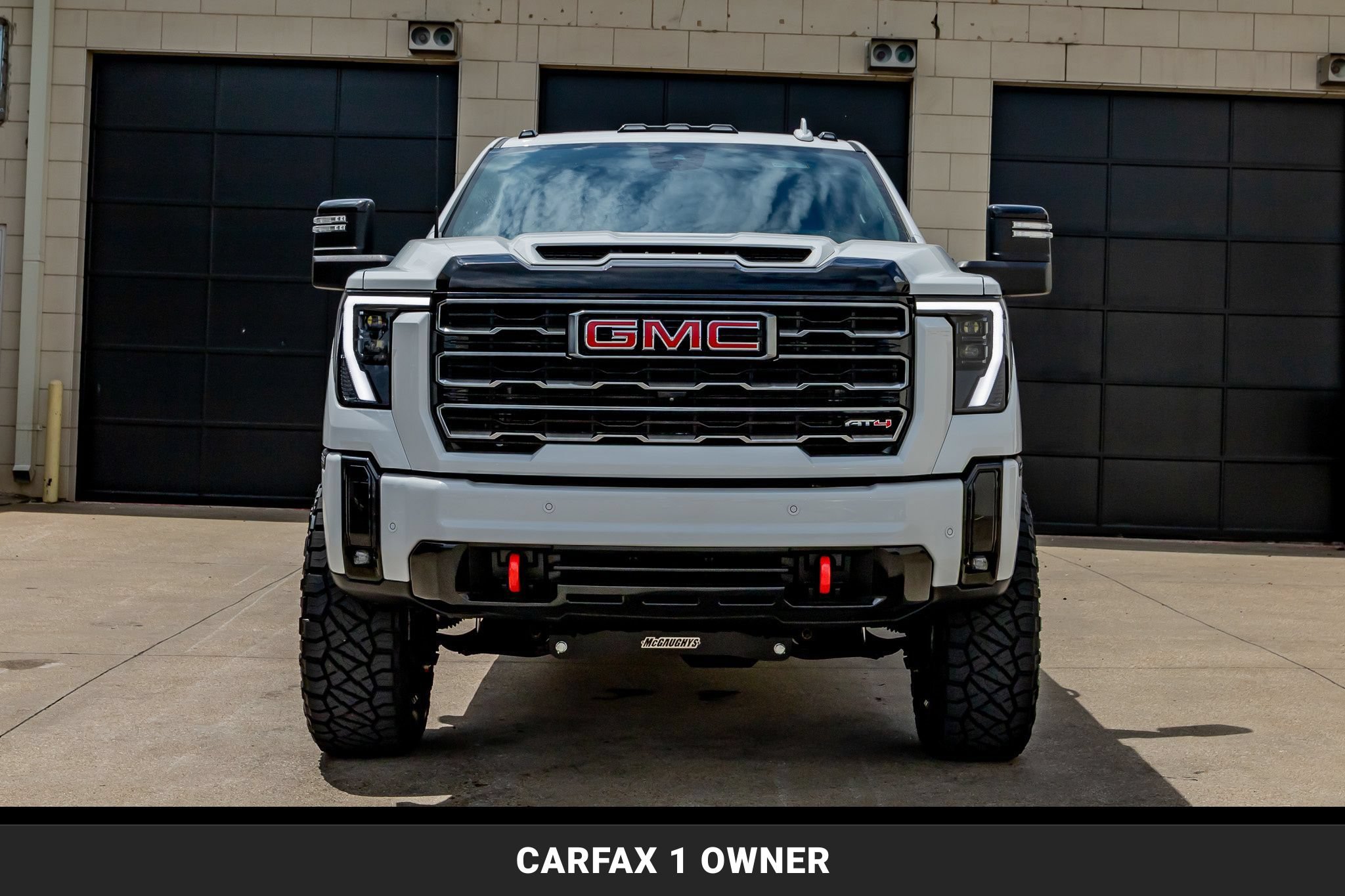 Used 2025 GMC Sierra 2500 AT4 w/ AT4 Premium Plus Package AWD/4WD image 4