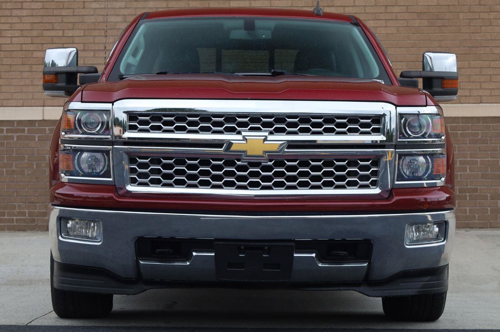 Used 2015 Chevrolet Silverado 1500 LTZ w/ Max Trailering Package AWD/4WD image 5