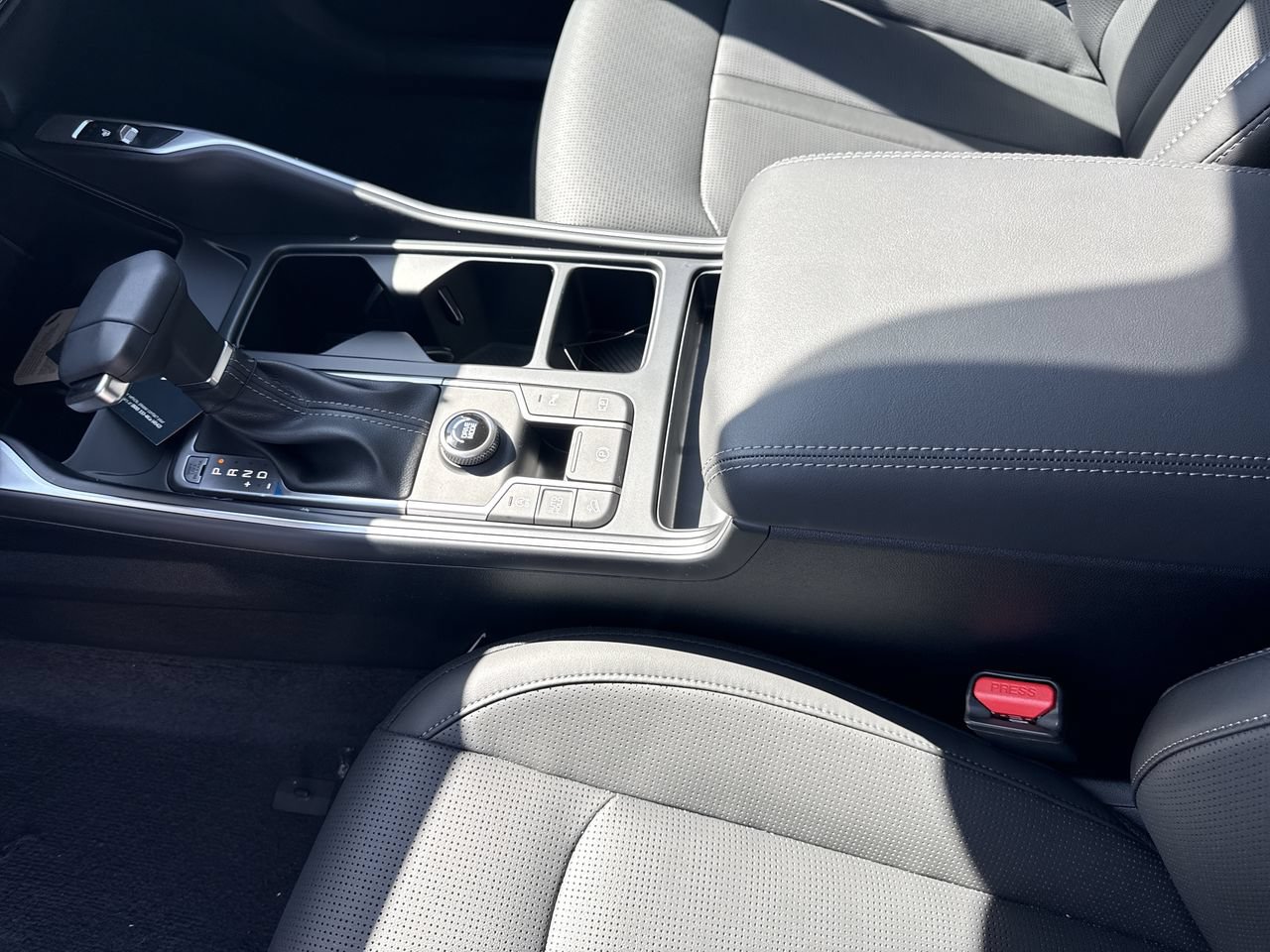 New 2026 Kia Sorento S w/ S Panoramic Sunroof Package FWD image 23