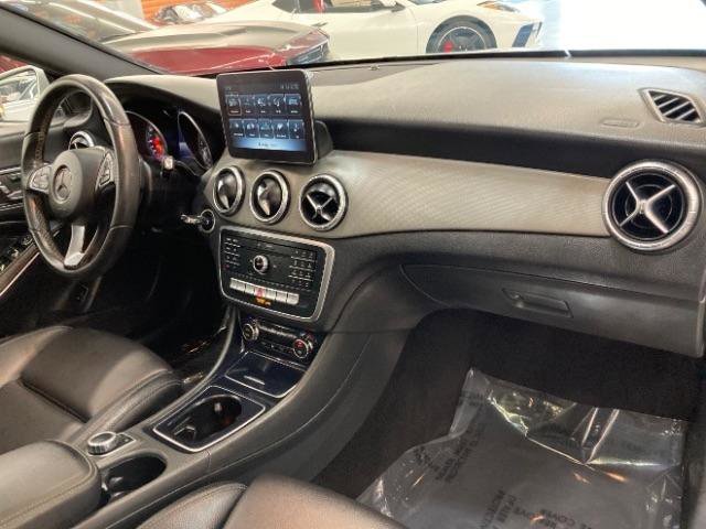Used 2018 Mercedes-Benz CLA 250 image 15