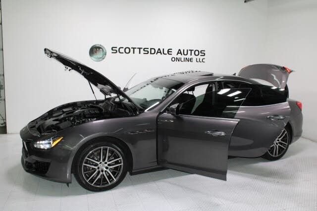 Used 2021 Maserati Ghibli S Q4 AWD/4WD image 15