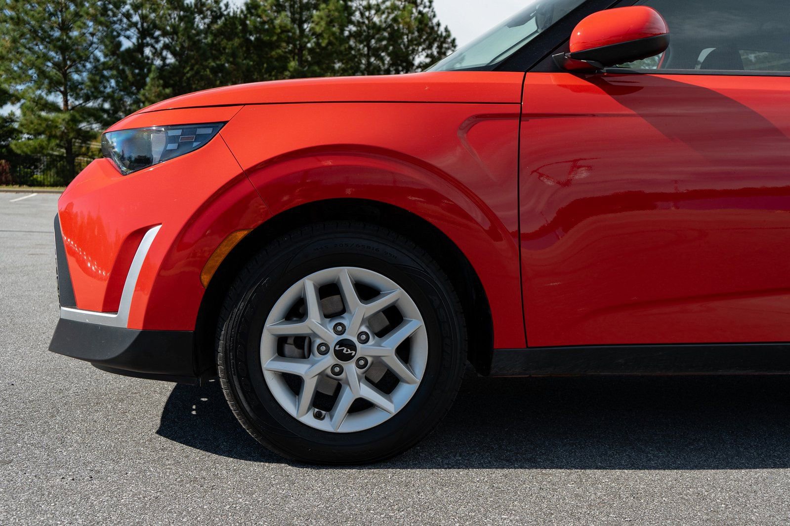 Used 2023 Kia Soul LX w/ Option Group 015 image 4