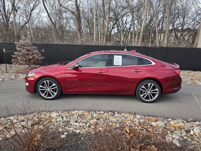 Used 2020 Chevrolet Malibu Premier FWD image 2