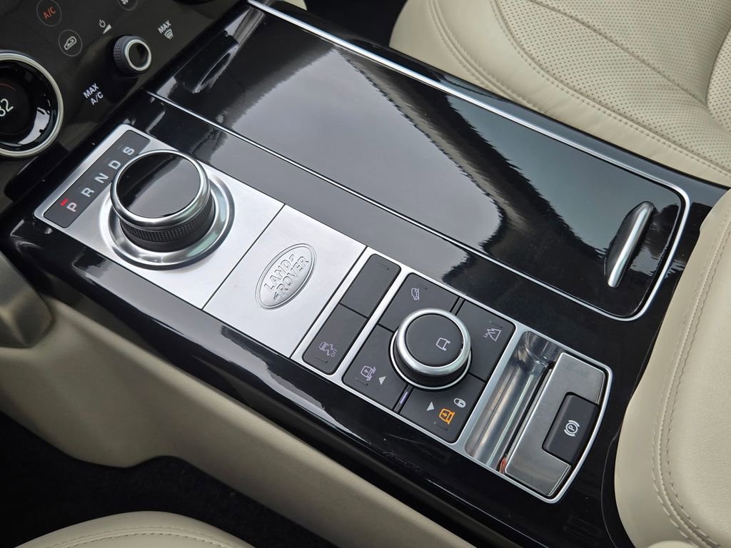 Used 2020 Land Rover Range Rover HSE image 23