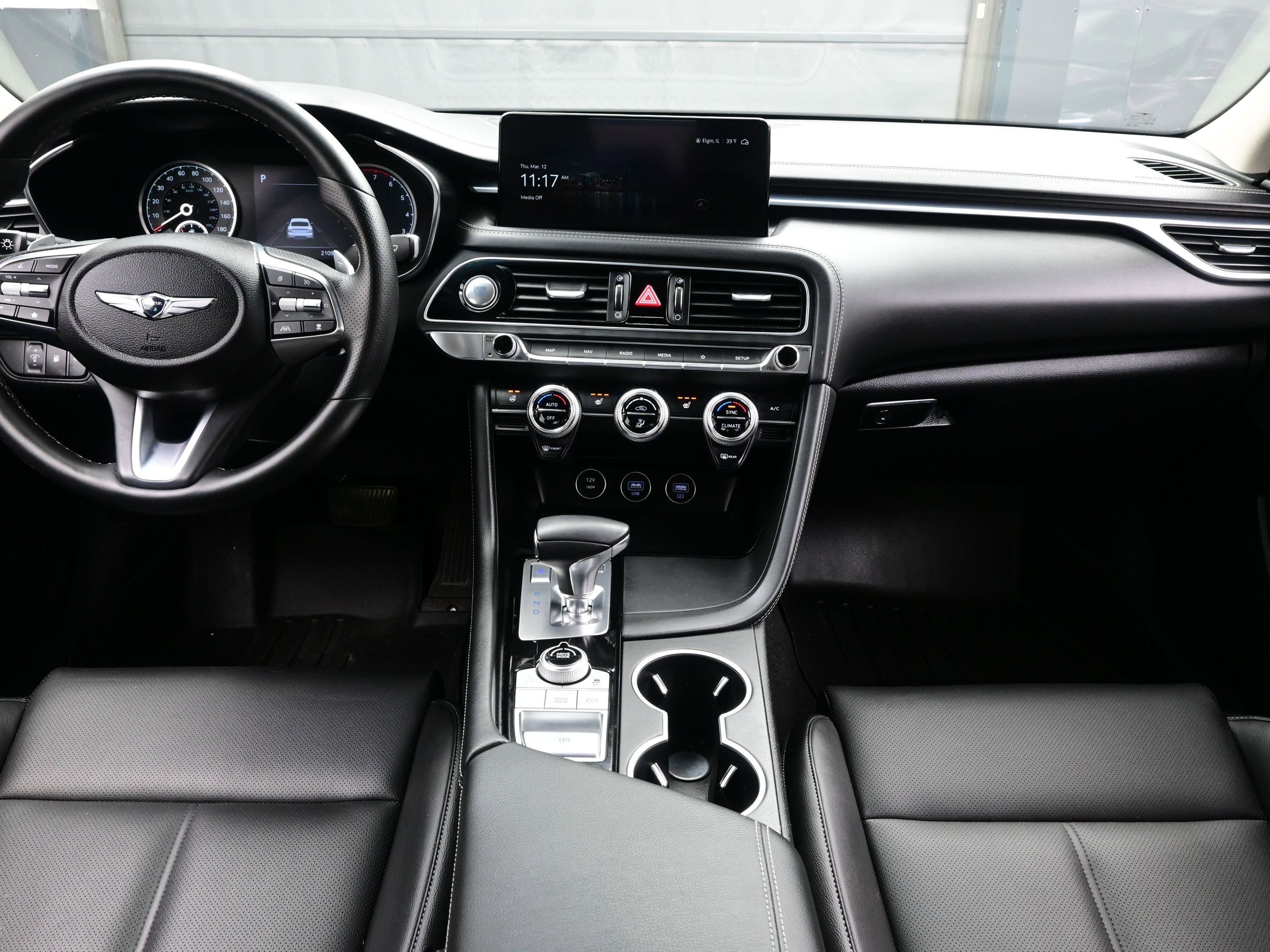 Certified 2023 Genesis G70 2.0T image 18