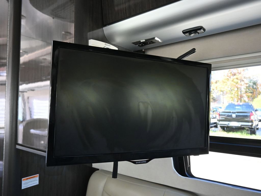 Used 2014 Mercedes-Benz Sprinter 3500 image 46