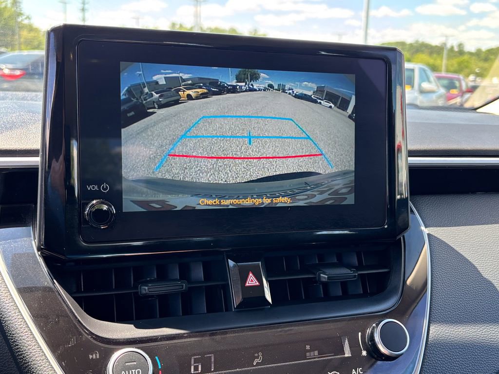 Used 2025 Toyota Corolla LE FWD image 22