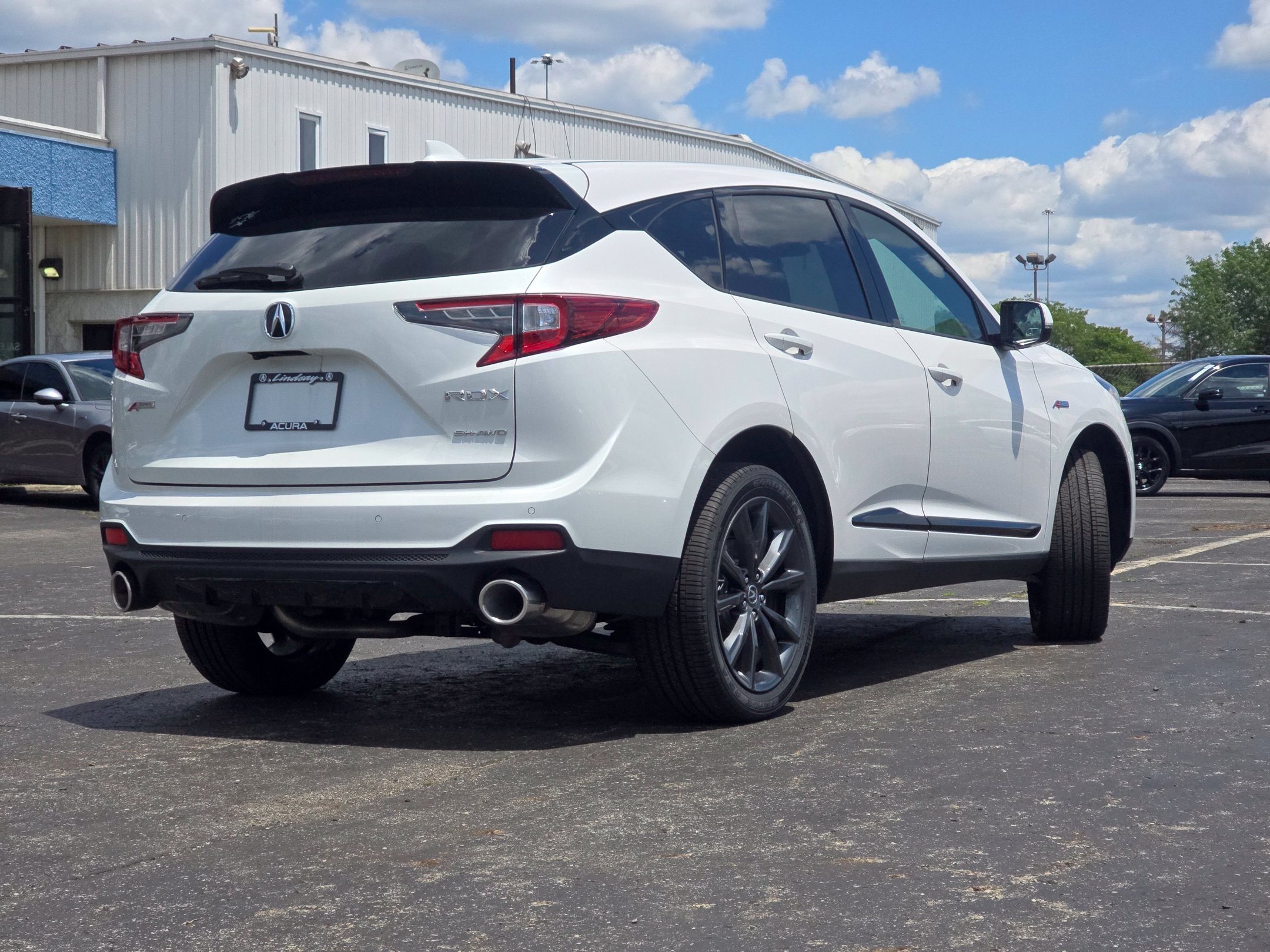 New 2026 Acura RDX w/ Advance Package AWD/4WD image 4