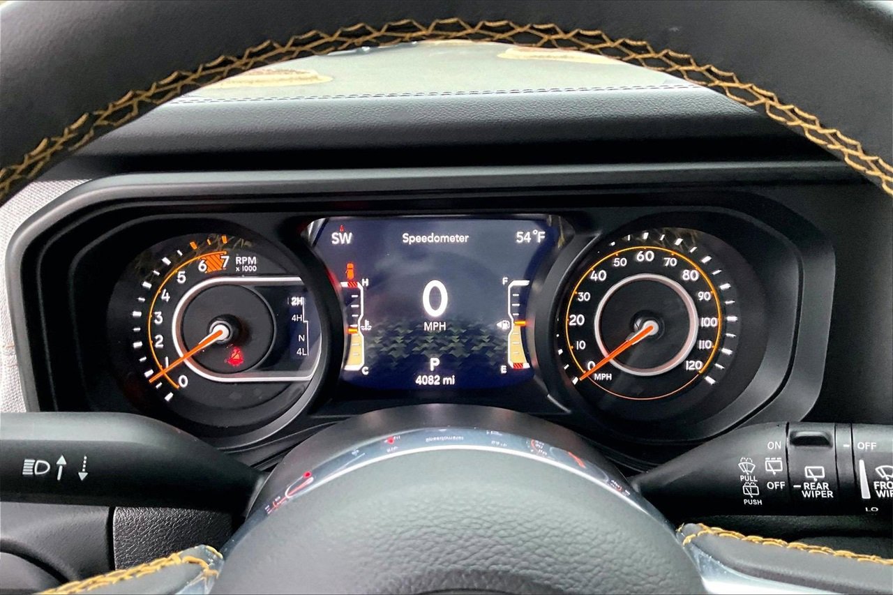 Certified 2024 Jeep Wrangler Sahara image 10