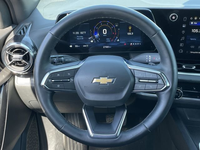 Used 2025 Chevrolet Equinox LT AWD/4WD image 12
