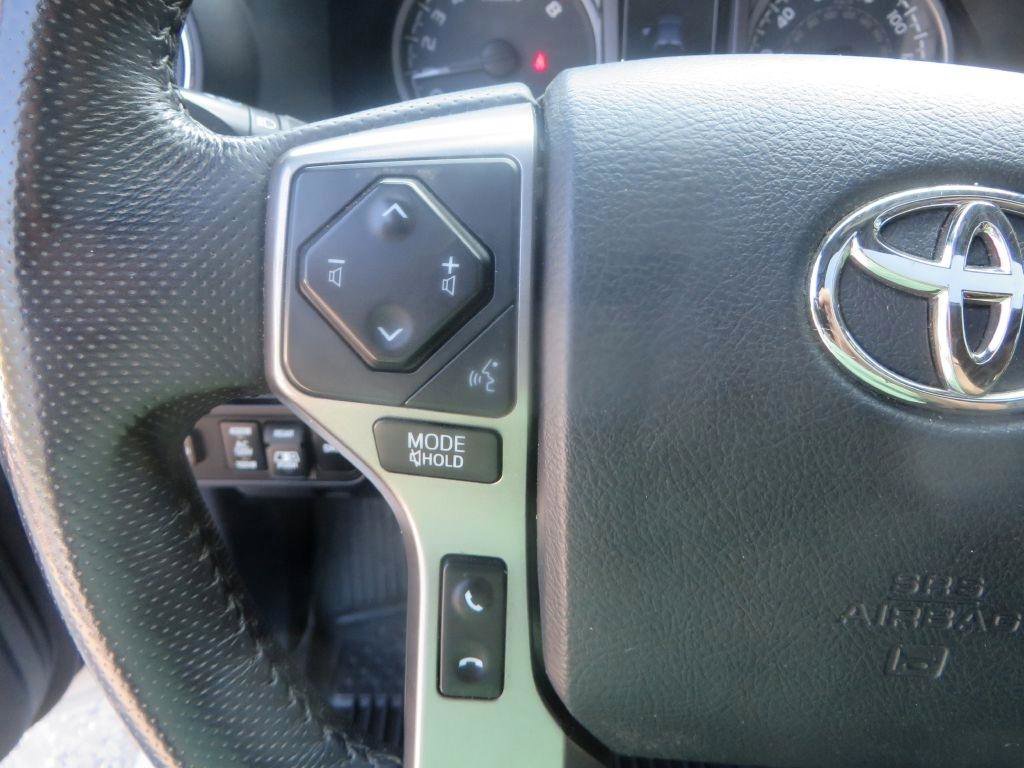 Used 2017 Toyota Tacoma Limited w/ Tow Package AWD/4WD image 18