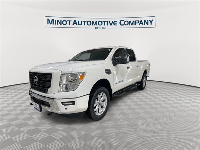 Used 2023 Nissan Titan SV w/ SV Convenience Package image 4