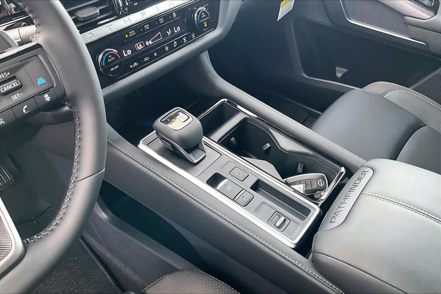 New 2026 Nissan Pathfinder SL FWD image 11