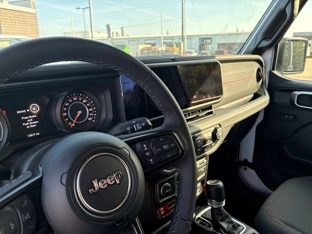 Used 2026 Jeep Gladiator Rubicon AWD/4WD image 8