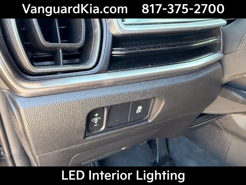 Certified 2025 Kia Sorento S w/ Panoramic Sunroof Package FWD image 16