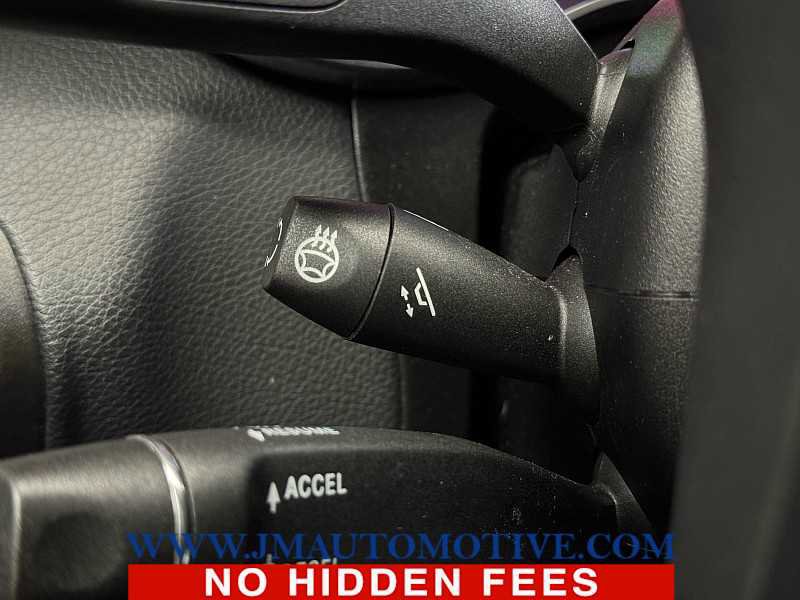 Used 2019 Mercedes-Benz GLC 300 4MATIC image 39