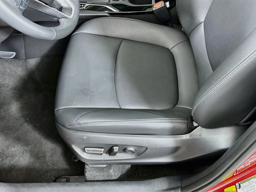 Certified 2025 Toyota Corolla Cross XLE w/ Convenience Package FWD image 20