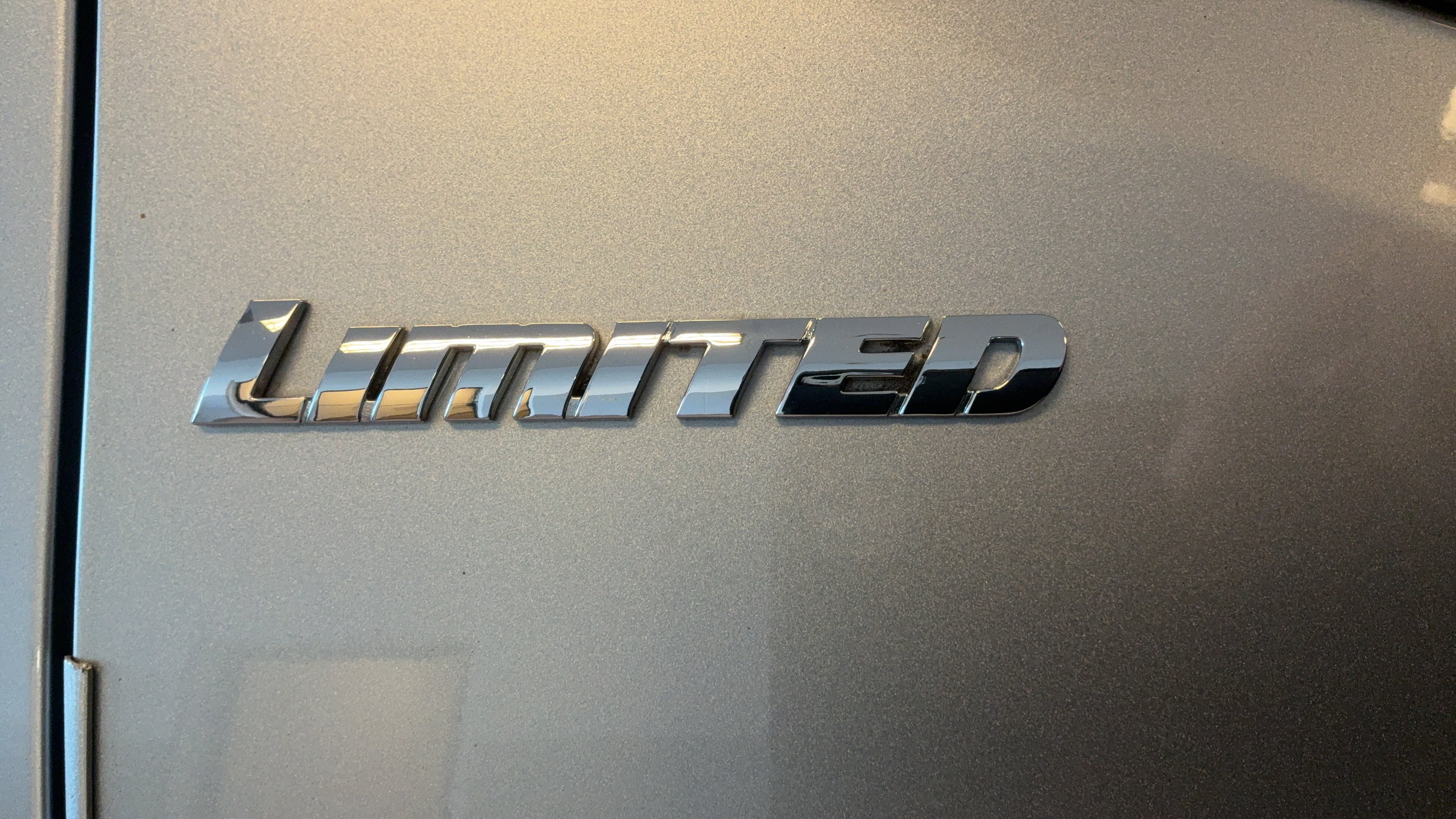Used 2022 Toyota Tacoma Limited AWD/4WD image 39