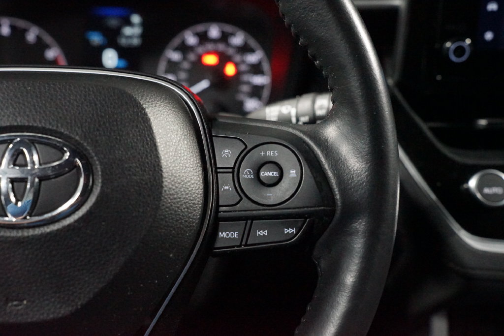 Certified 2023 Toyota Corolla Cross AWD Hybrid image 13