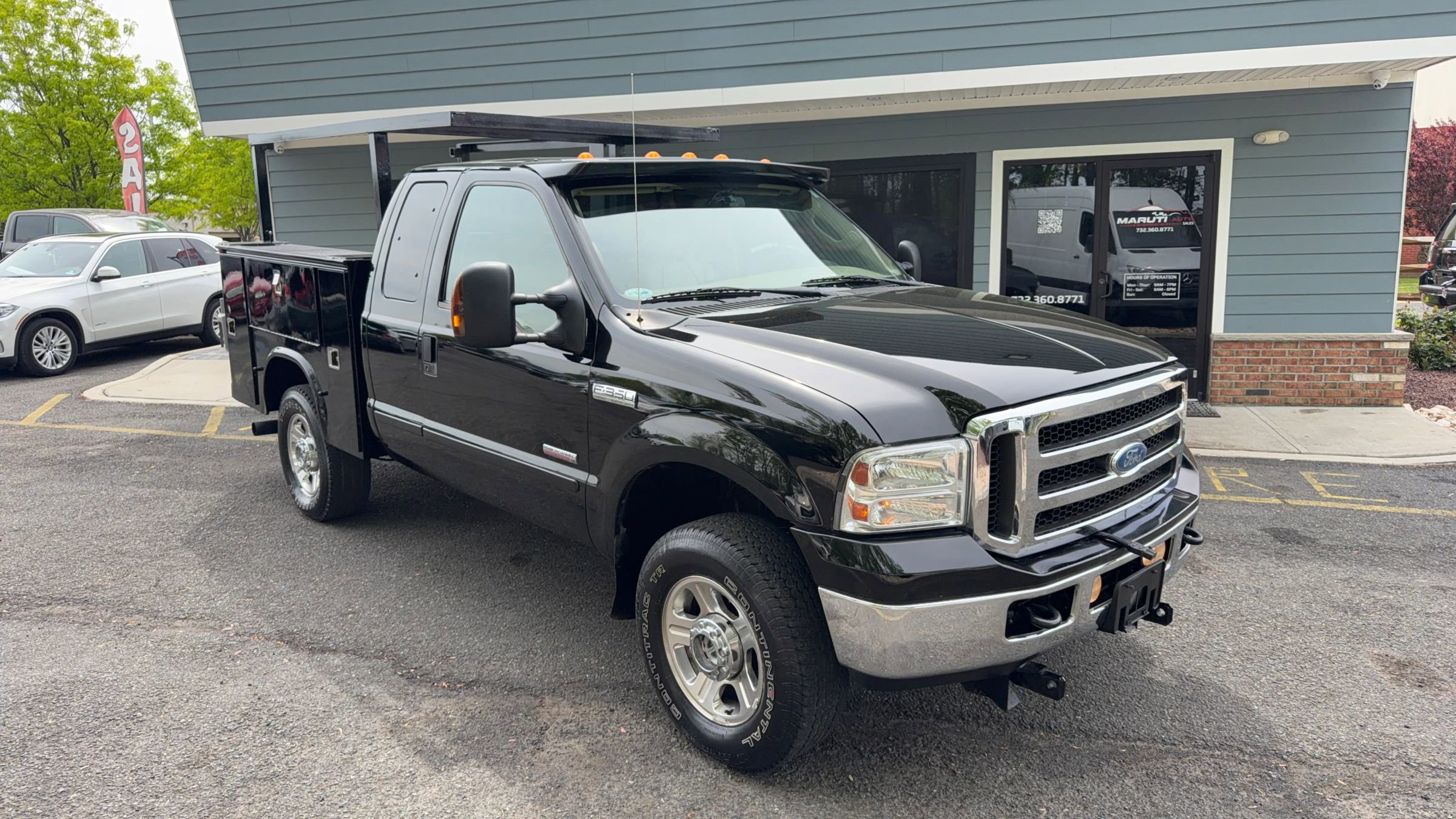 Used 2005 Ford F350 Lariat AWD/4WD image 3