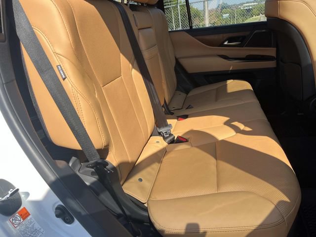 Used 2025 Lexus LX 600 4WD w/ Accessory Package (2T) image 24