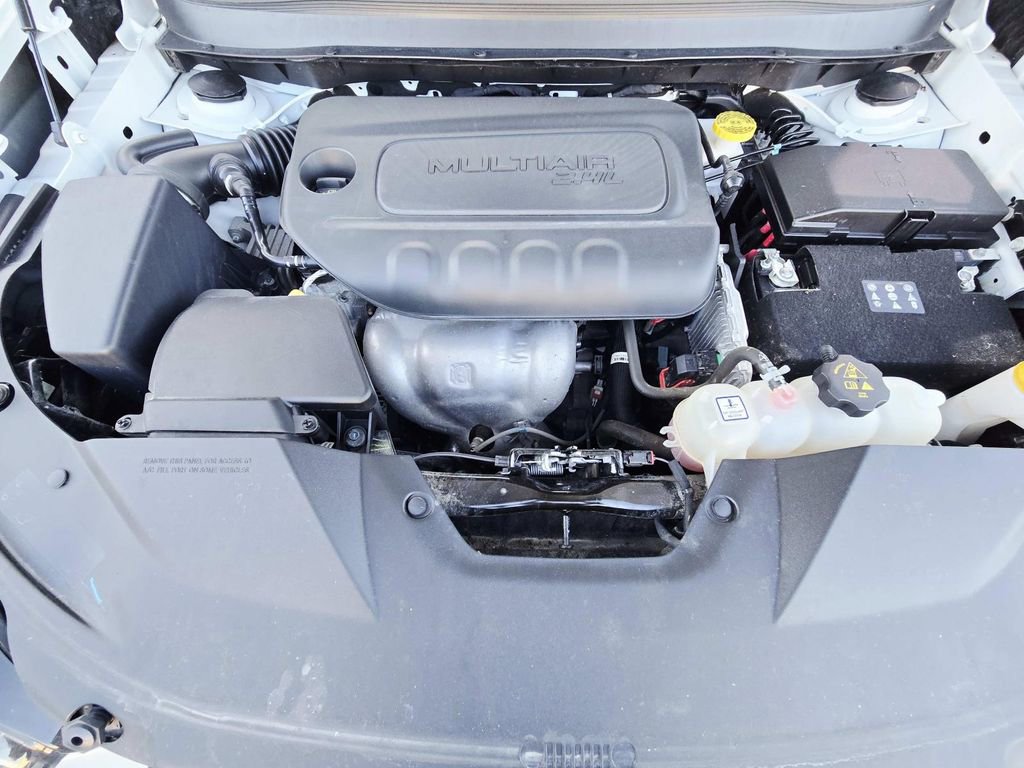 Used 2021 Jeep Cherokee Latitude image 18