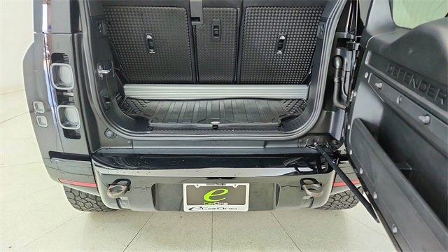 Used 2022 Land Rover Defender 90 X image 14