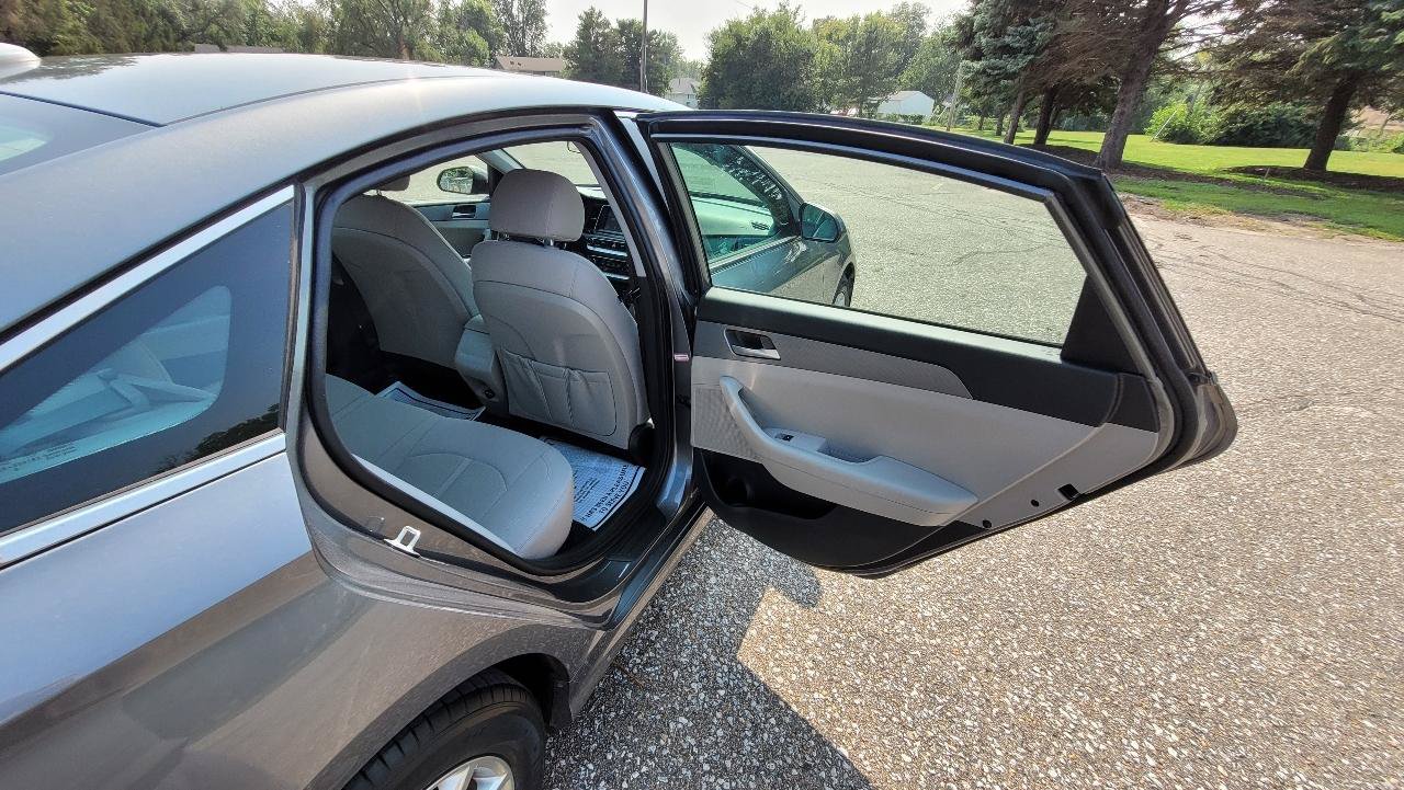 Used 2019 Hyundai Sonata ECO FWD image 11