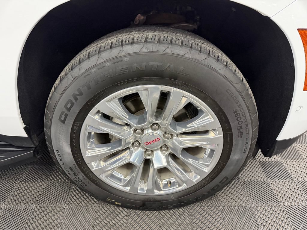 Used 2025 GMC Yukon Denali AWD/4WD image 18