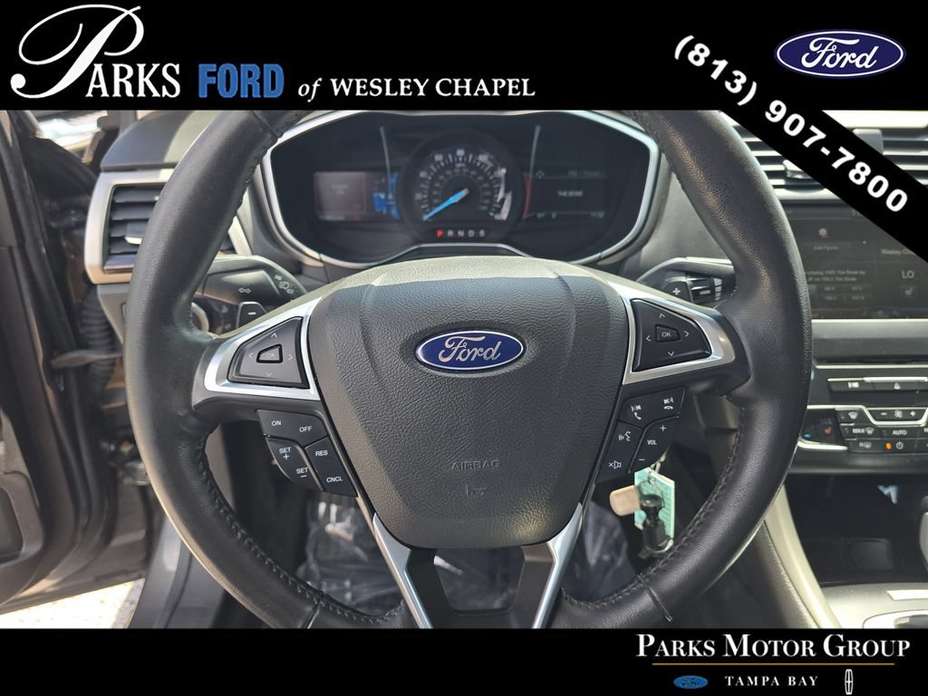 Used 2016 Ford Fusion SE w/ Equipment Group 202A AWD/4WD image 26