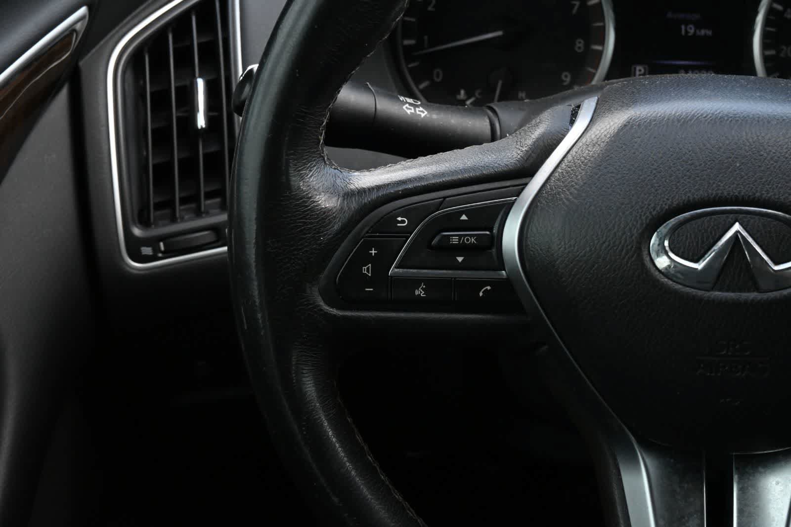 Used 2018 INFINITI Q50 Luxe AWD/4WD image 10