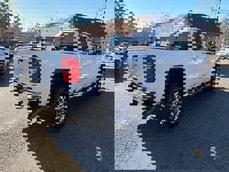 Used 2019 GMC Sierra 2500 SLT w/ Duramax Plus Package image 9