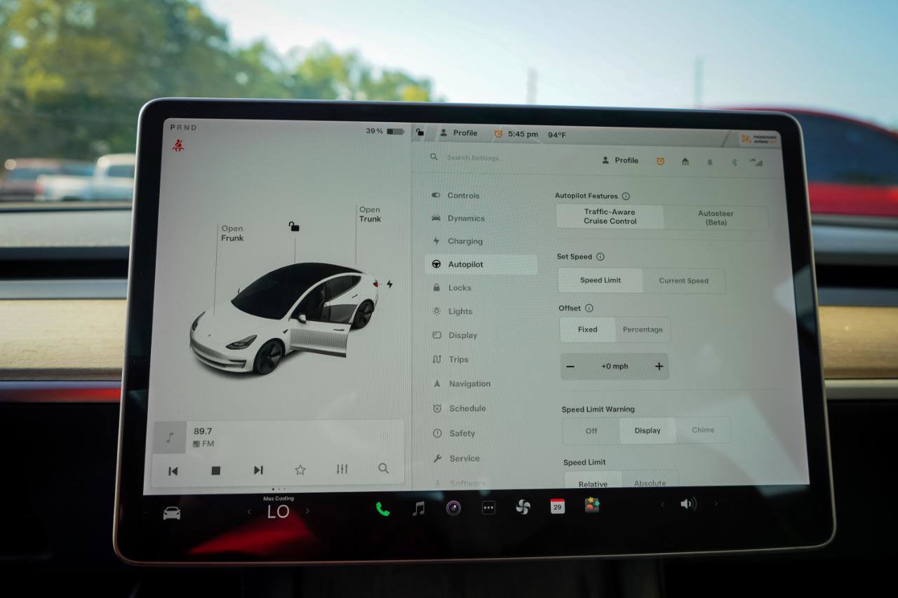 Used 2021 Tesla Model 3 Long Range AWD/4WD image 13