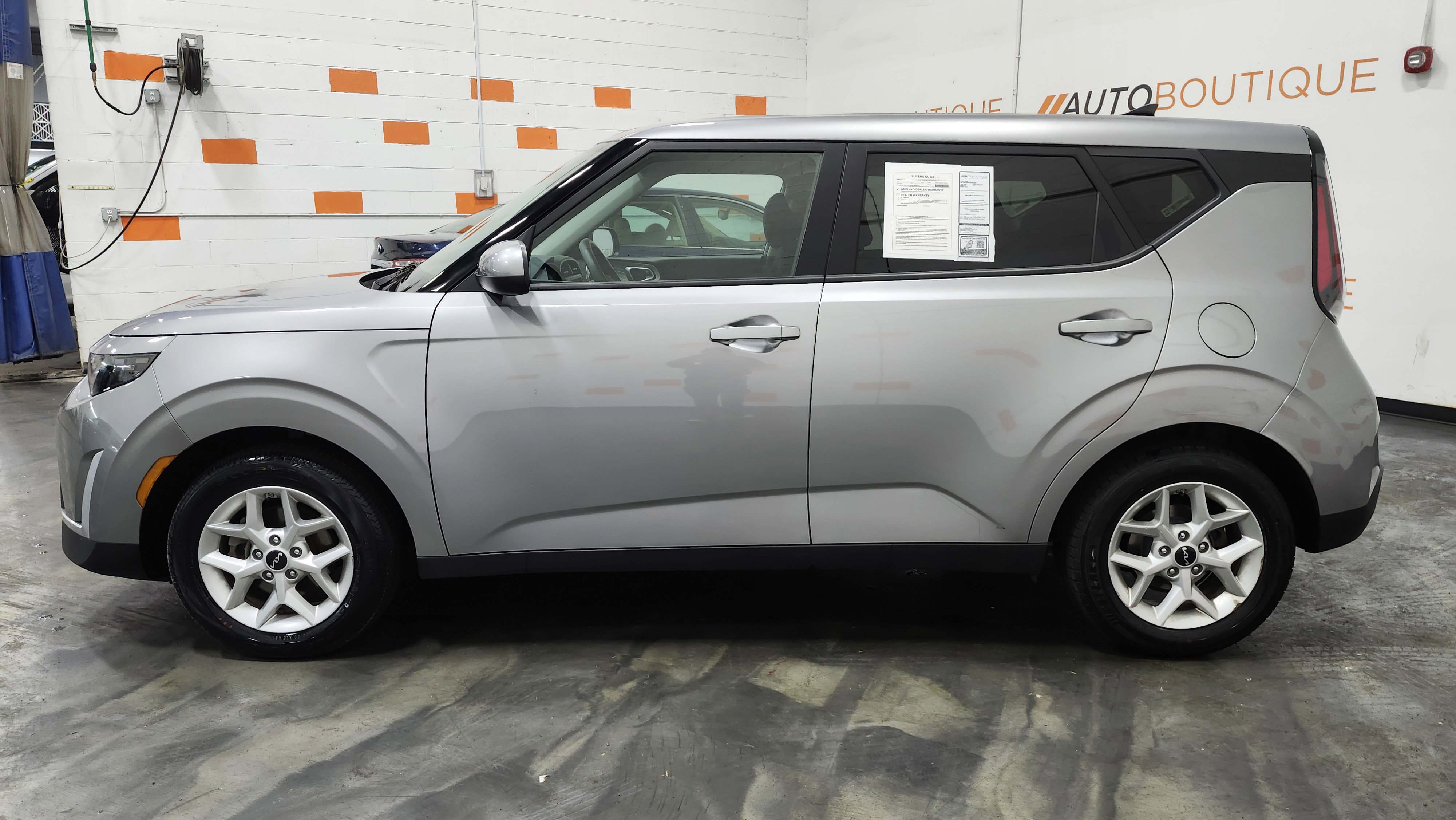 Used 2024 Kia Soul LX w/ Option Group 015 image 12