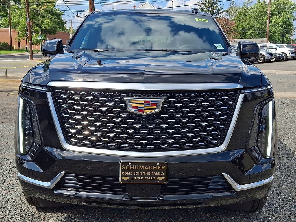 Certified 2026 Cadillac Escalade ESV Luxury w/ LPO, Floor Liner Package AWD/4WD image 2