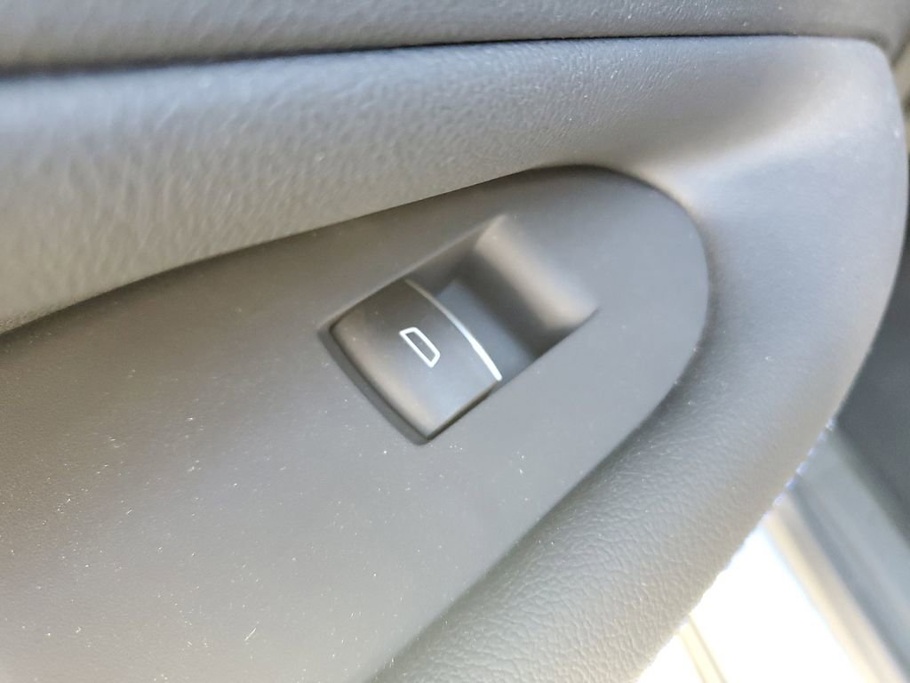 Used 2026 Chevrolet Blazer EV RS w/ Super Cruise Package image 18