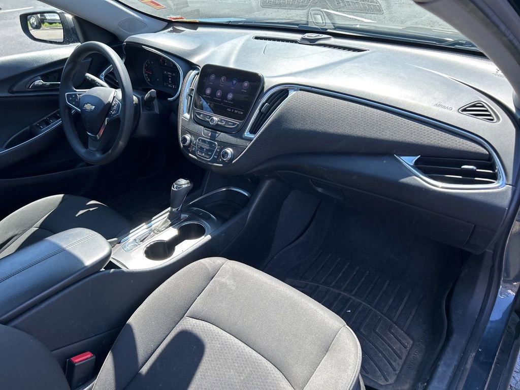 Used 2019 Chevrolet Malibu LT FWD image 38