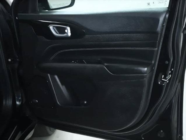 Certified 2023 Jeep Compass High Altitude AWD/4WD image 35