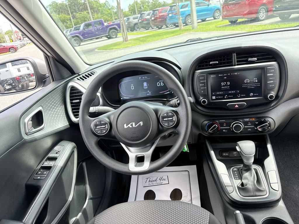 Used 2024 Kia Soul LX w/ Option Group 015 FWD image 29