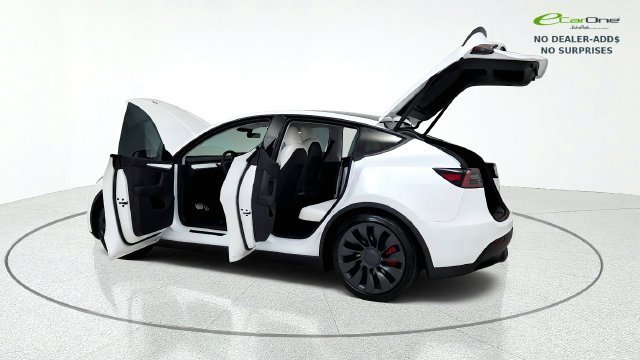 Used 2025 Tesla Model Y Performance AWD/4WD image 15