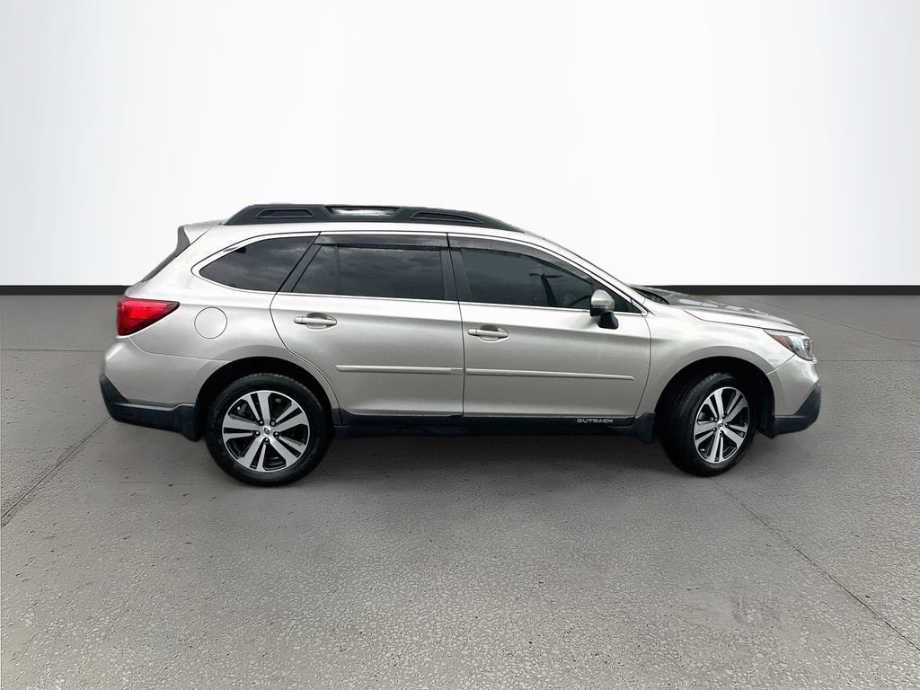 Used 2018 Subaru Outback 2.5i Limited AWD/4WD image 8
